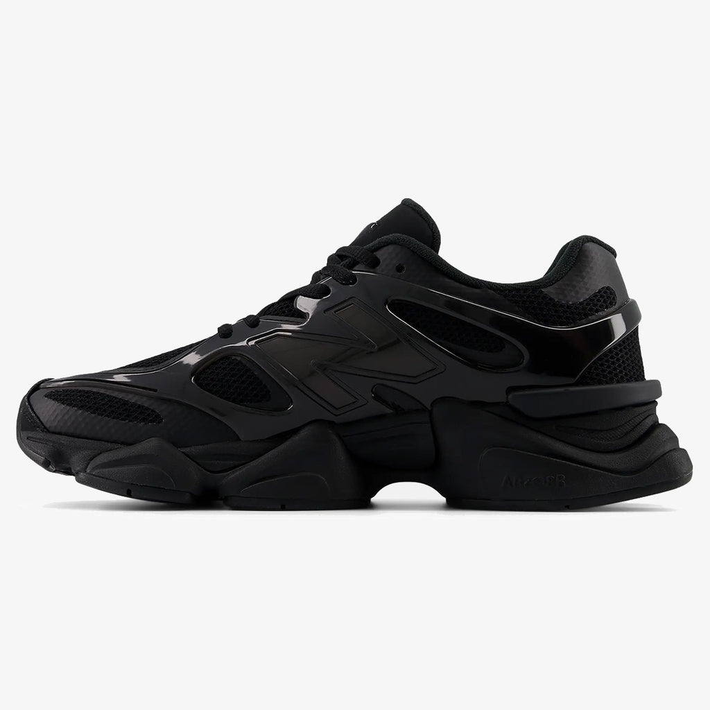 New Balance 9060 Caged - Black Cat