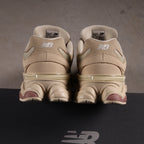 New Balance 9060 Bone Sparrow