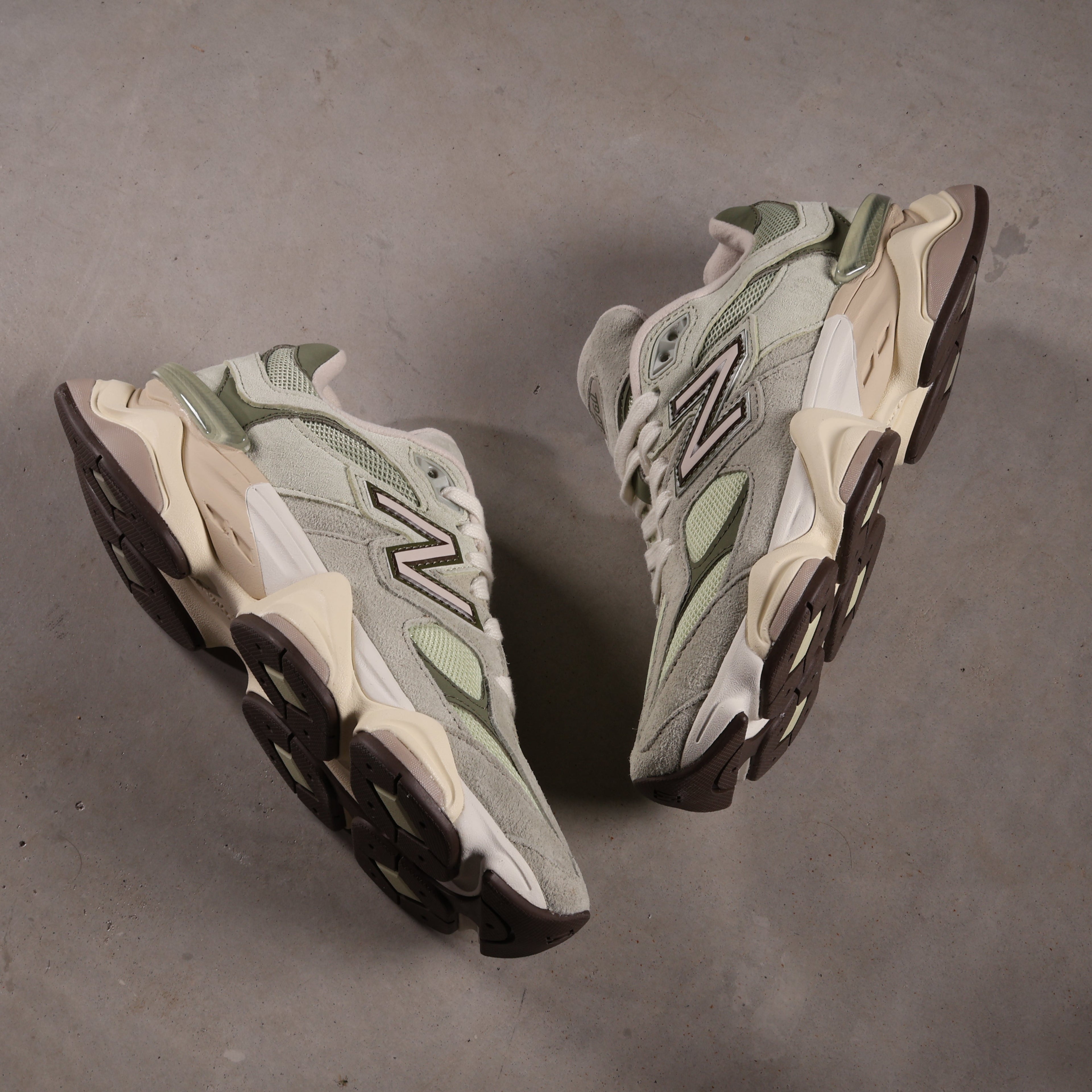 New Balance 9060 Olivine
