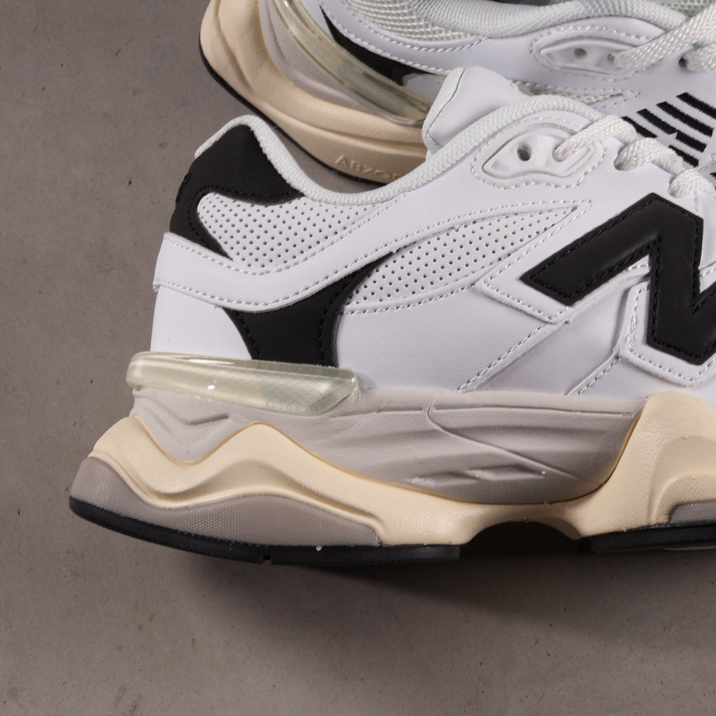 New Balance 9060 White Black