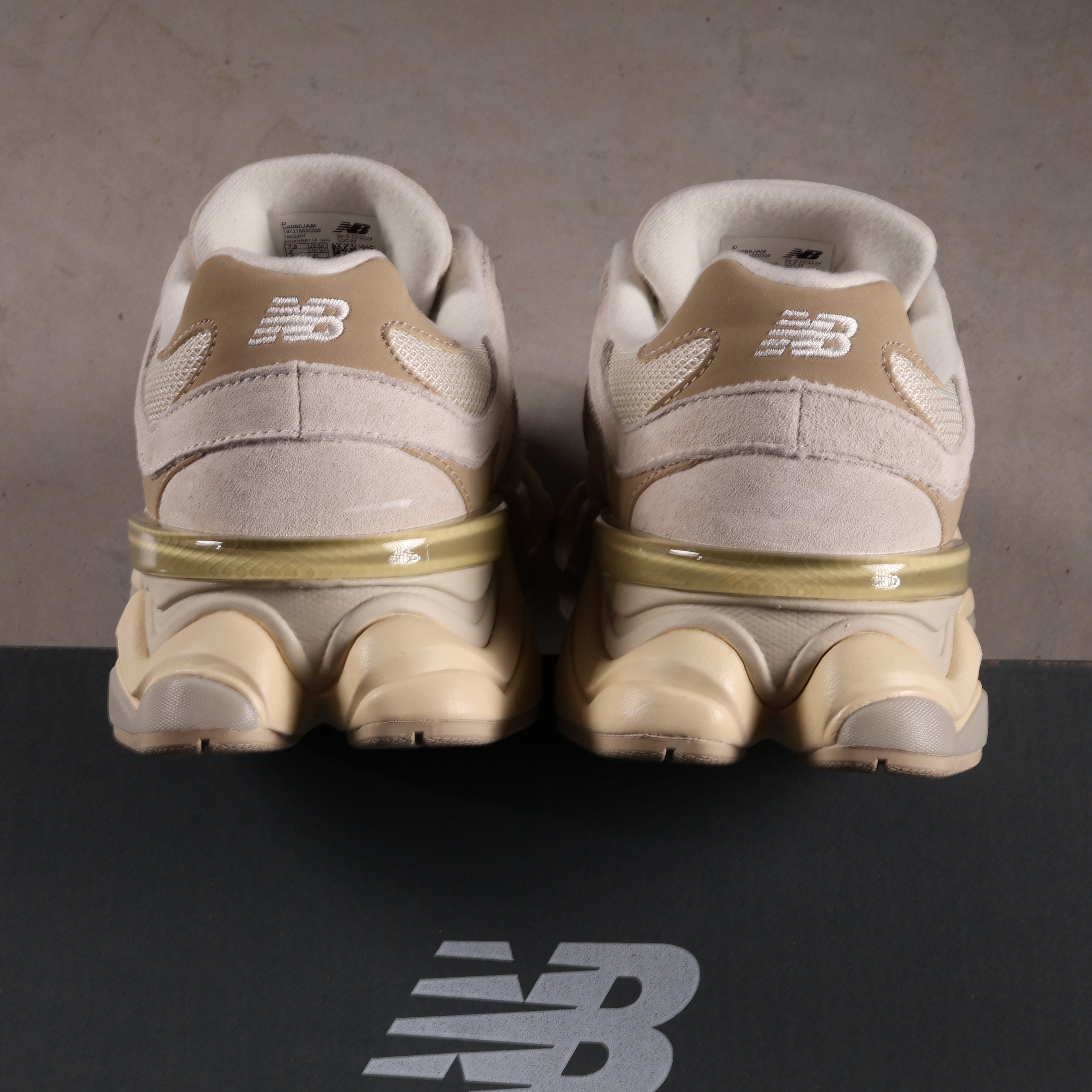 New Balance 9060 Sea Salt Brown
