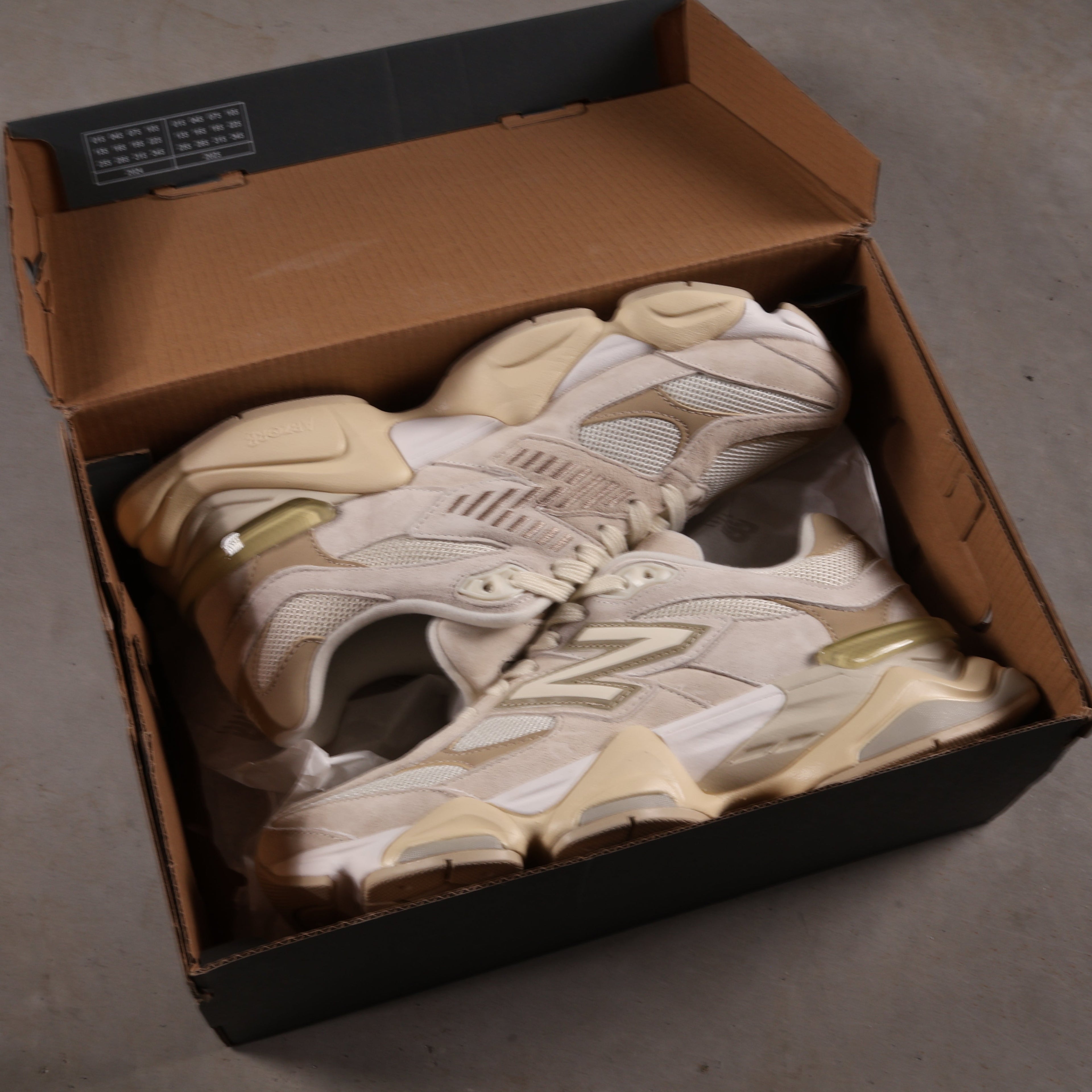 New Balance 9060 Sea Salt Brown