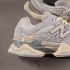 New Balance 9060 Quartz Grey