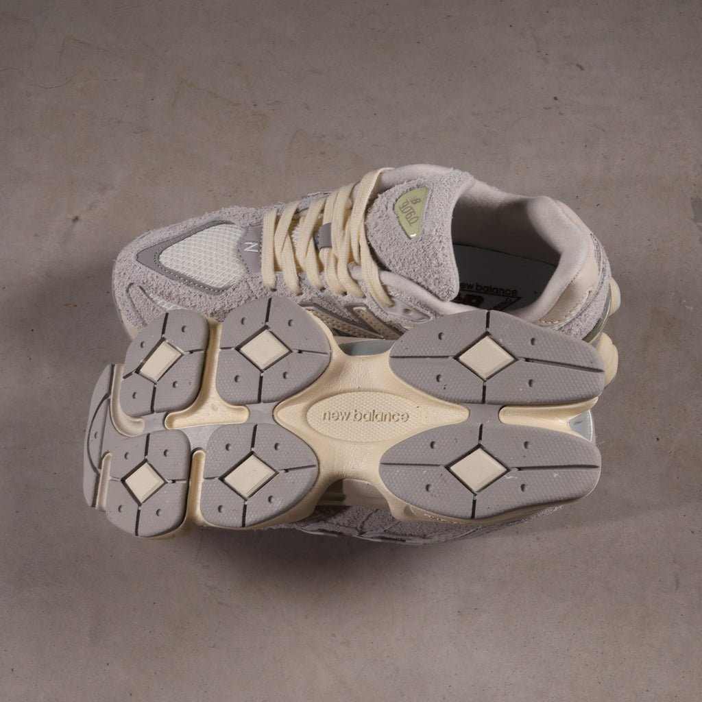 New Balance 9060 Quartz Grey