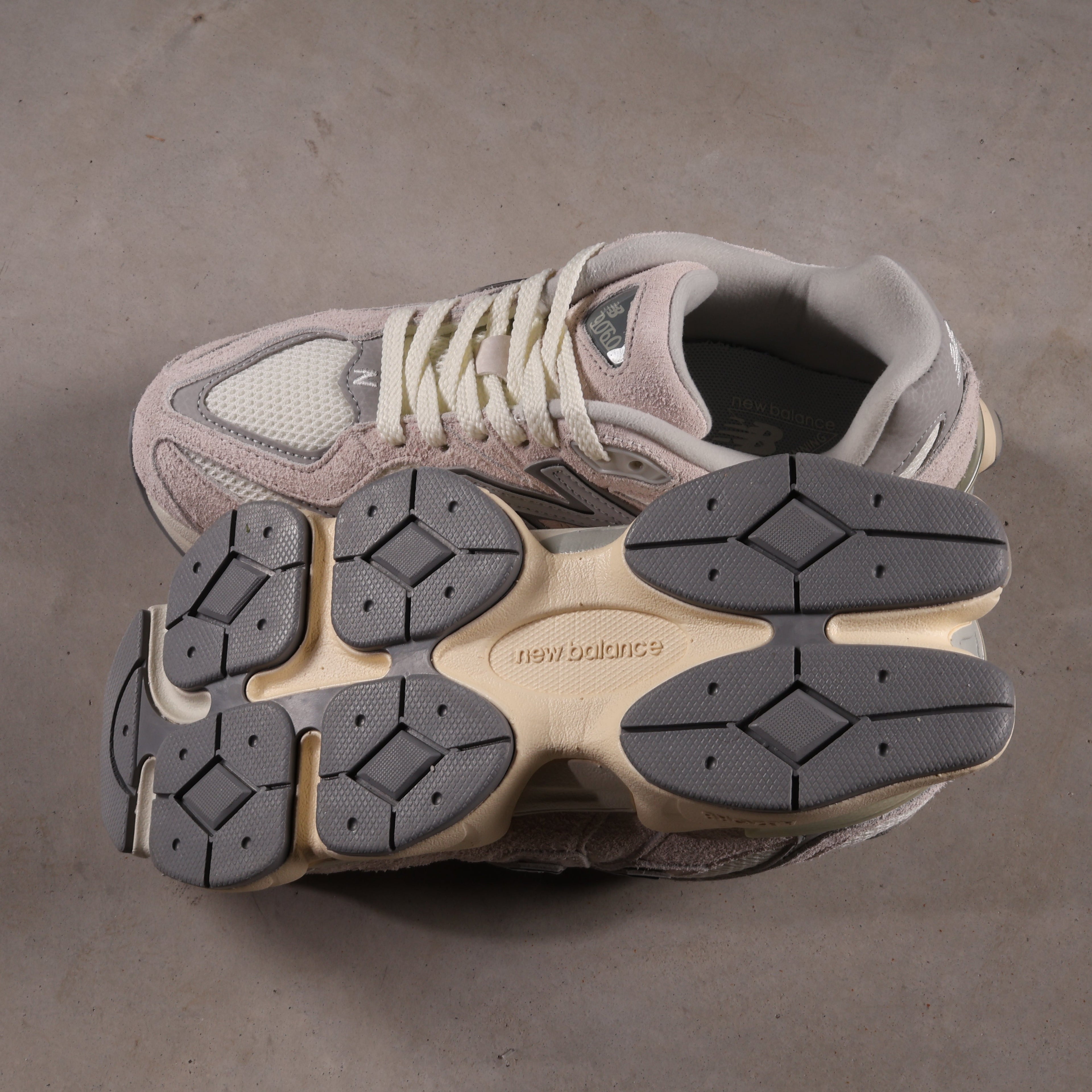 New Balance 9060 Moonbeam Sea Salt