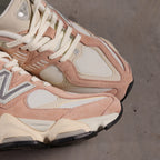 New Balance 9060 Vintage Rose