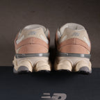 New Balance 9060 Vintage Rose