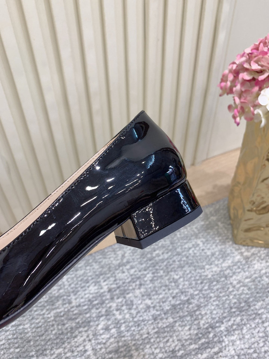 Gucci Horsebit Patent Leather Ballerina Flat